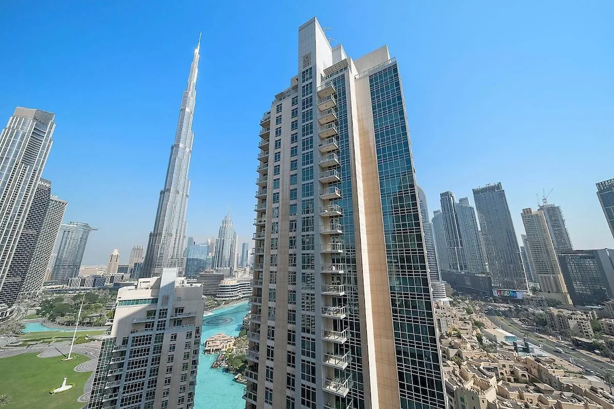 3Br The Residences, Burj Khalifa View Downtown Dubai Apartment