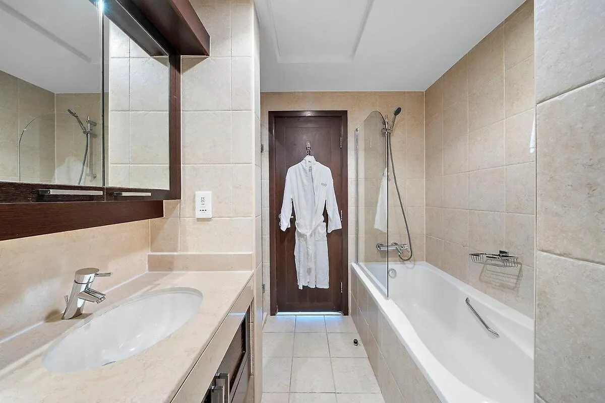 Apartment 3Br The Residences, Burj Khalifa View Downtown Dubai